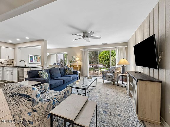 4th image of 2134 BEACHWOOD Road