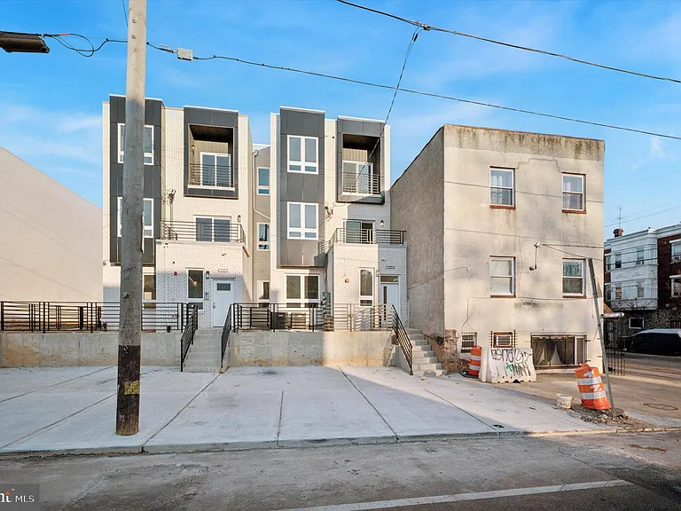 103 N 63rd St #2 — Photo 1