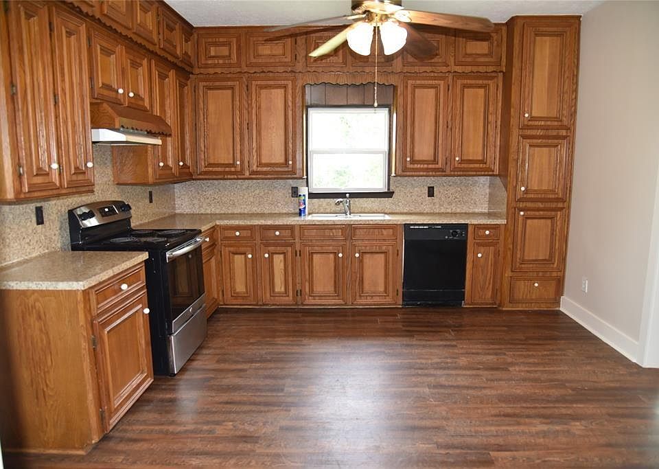 2nd image of 9175 Johns Street