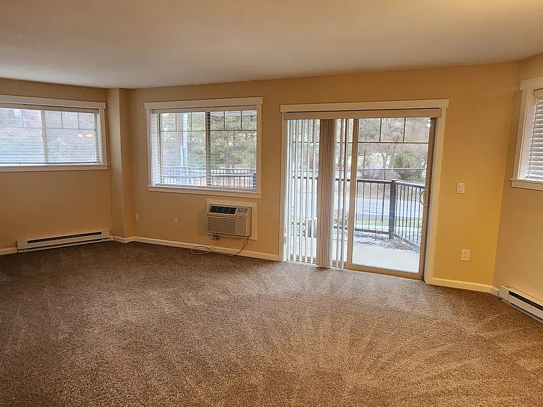 Westridge Apartments — Photo 11