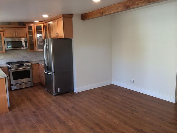 3rd image of 736 1/2 E Yanonali St