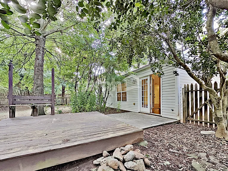 451 Bellingham Dr — Photo 19