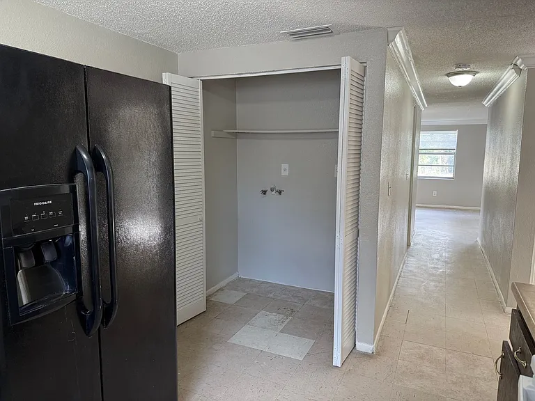 1012 57th Avenue Dr E — Photo 7