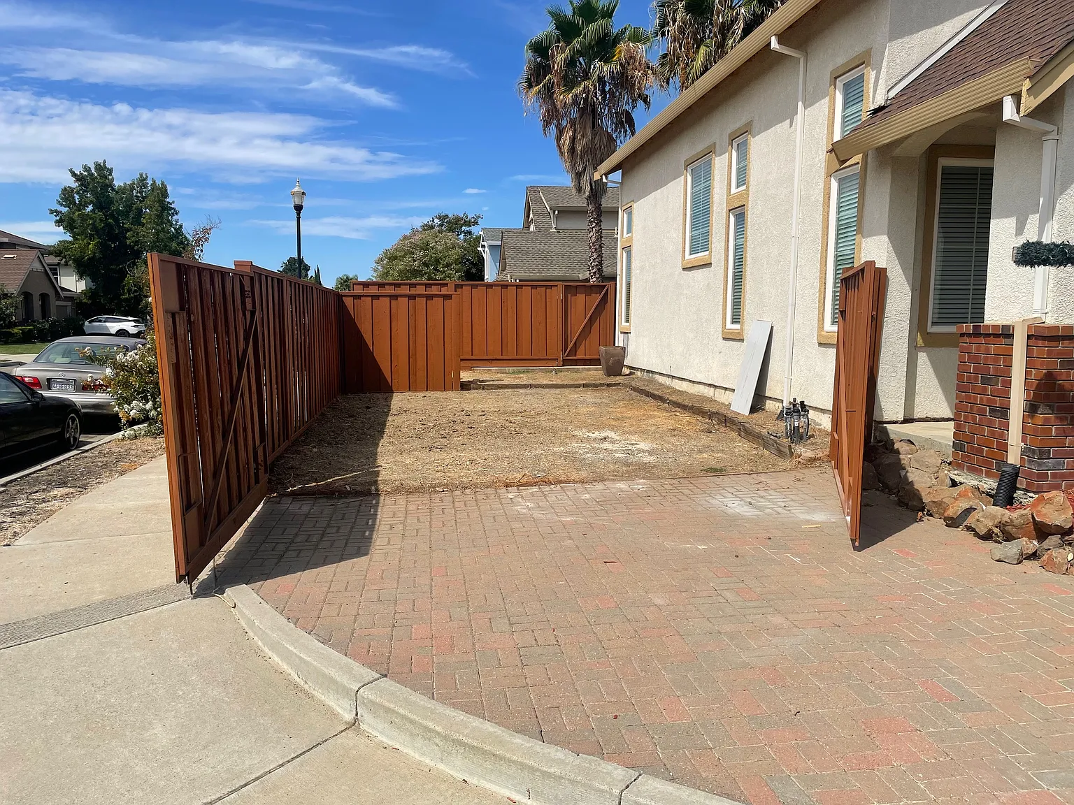 3 bed, 2.5 bath, 1726 sqft, $3,500 — Photo 3