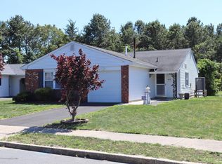 40 Jetty Ct, Brick, NJ 08723