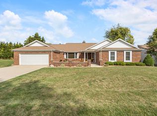 1437 Golf Ter, Danville, IL 61832