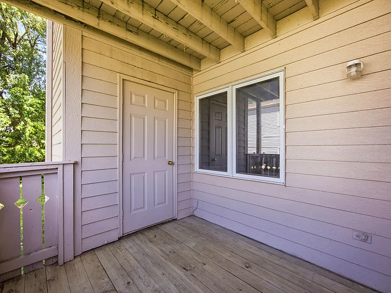 401 SE Lowell Dr #4 — Photo 25