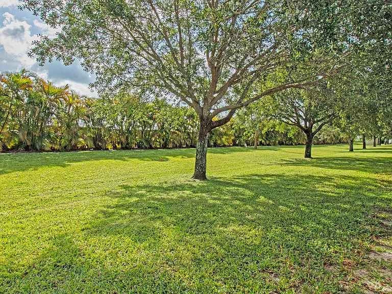 8883 SE Hobe Ridge Ave — Photo 45
