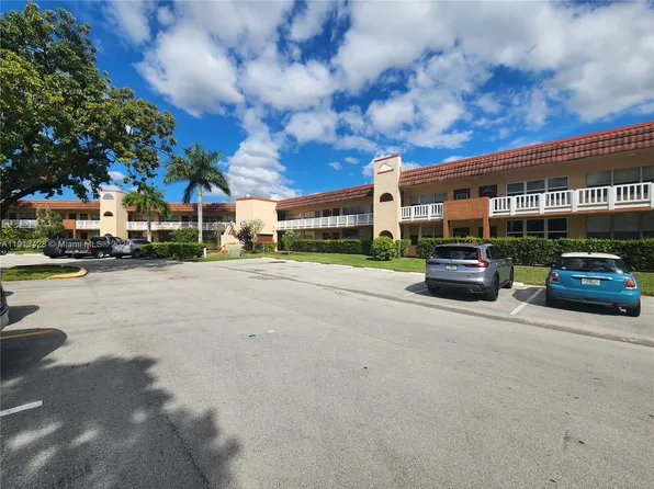 8851 Sunrise Lakes Blvd APT 213, Sunrise, FL 33322