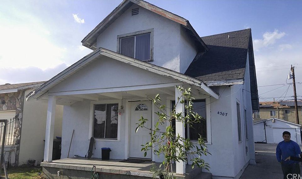 1st image of 4307 E 55th St