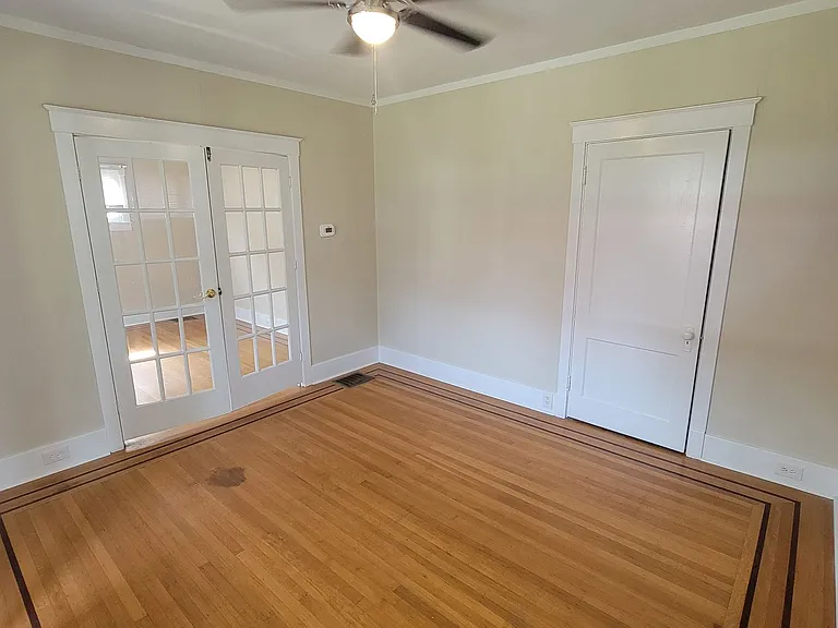 6 Eutropia Ct — Photo 2