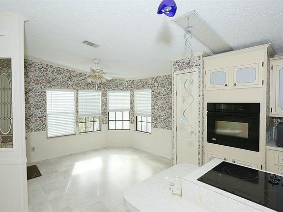 5th image of 842 Lychee Dr