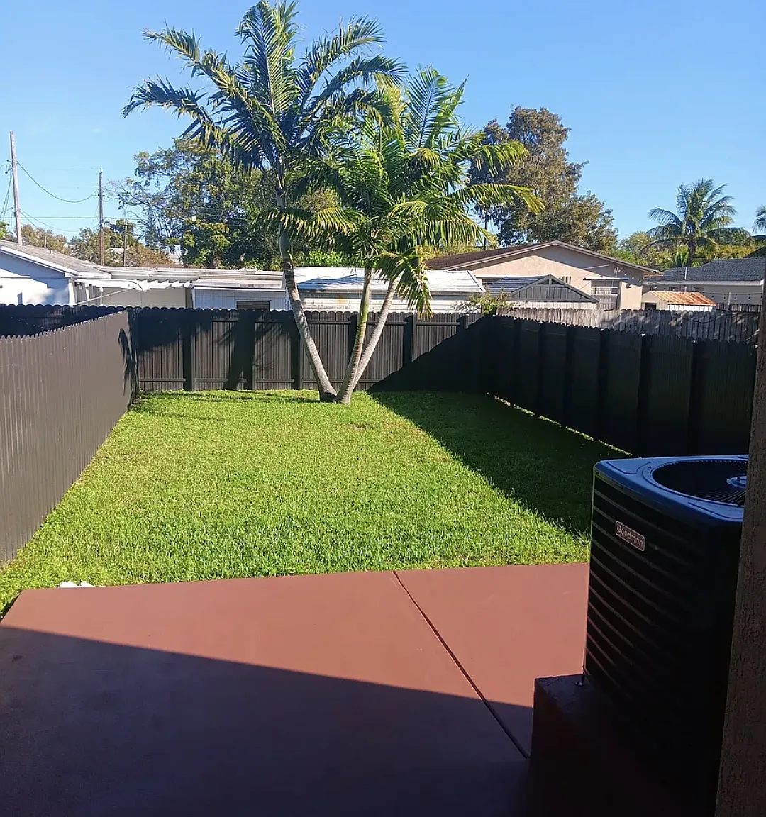 3 bed, 2.5 bath, 1732 sqft, $3,200 — Photo 2