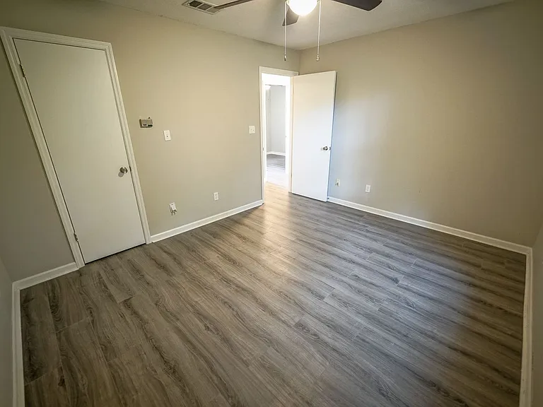8407 Lenova Ln — Photo 29