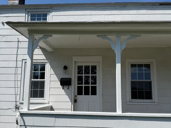 53 Church St, Collinsville, CT 06019