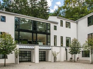 335 Whippoorwill Rd, Chappaqua, NY 10514
