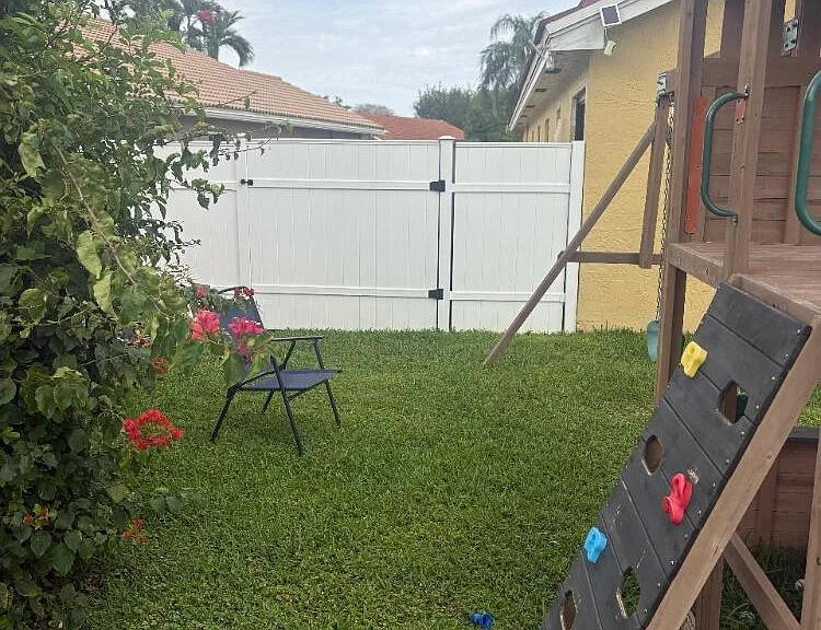 8520 Tourmaline Blvd — Photo 25