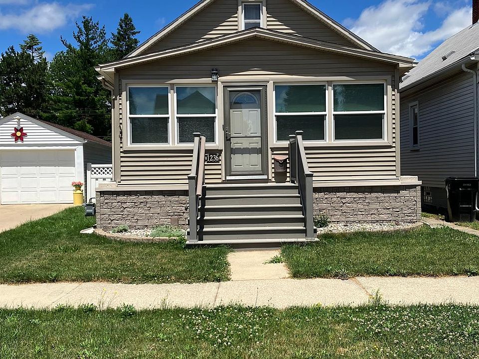 1st image of 1236 Cedar St