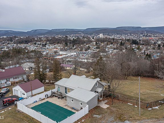 3rd image of 1262 City View St