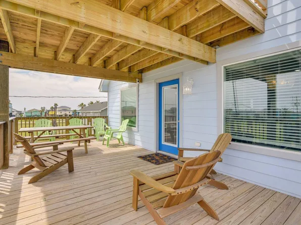 315 Murex St, Surfside Beach, TX 77541