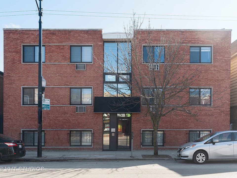 1st image of 3037 W Montrose Ave APT 1C