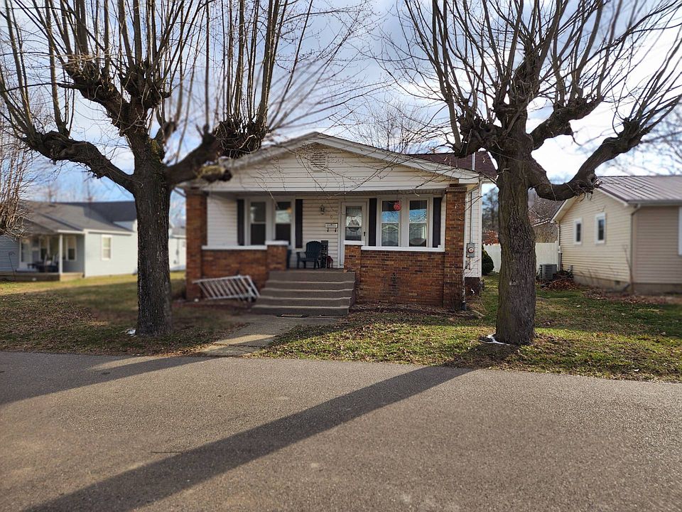 1st image of 206 Portland St
