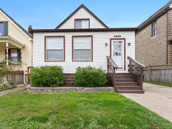 647 Elm St, Wyandotte, MI 48192