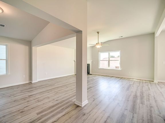 2nd image of 937 Knoll Ridge Way