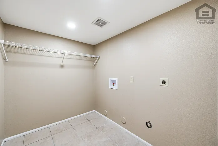 7202 W Corrine Dr — Photo 41