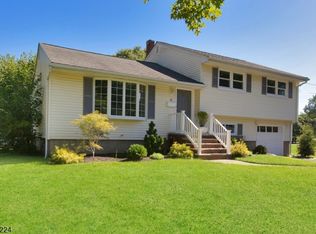 12 Rose Ter, Wayne, NJ 07470