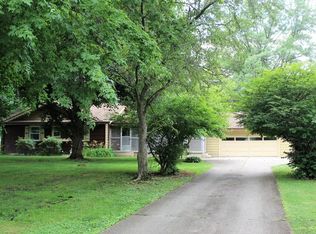 9435 Ritter Dr, Machesney Park, IL 61115