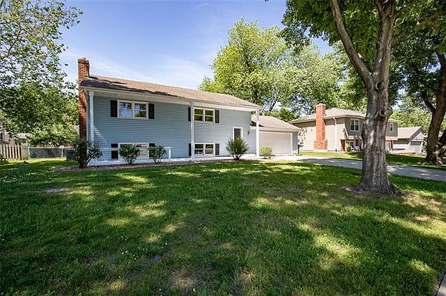 1st image of 15220 W 152nd Cir