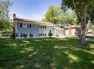 15220 W 152nd Cir, Olathe, KS 66062