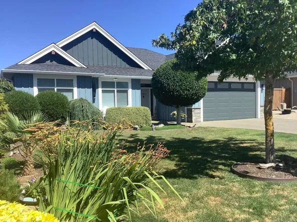 498 Ridgefield Dr, Parksville, BC V9P 0C3