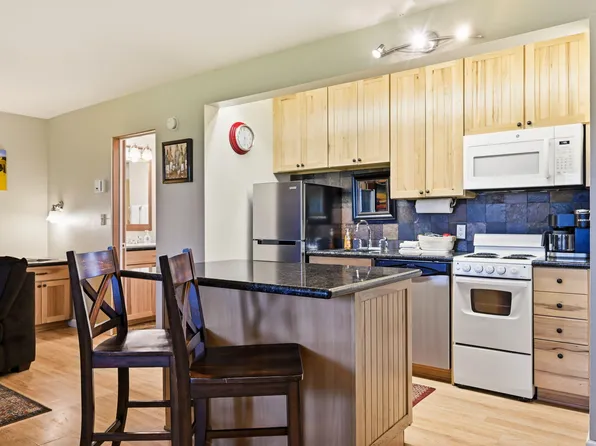 18575 SW Century Dr #2133-2134, Bend, OR 97702