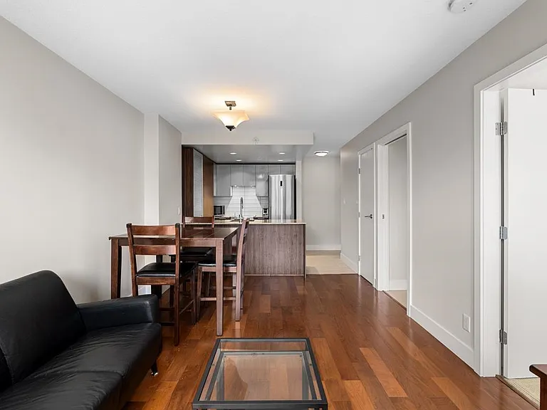 1088 Richards St #620 — Photo 5