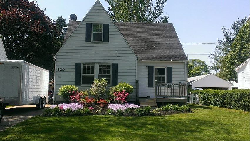1st image of 820 Linden Ave