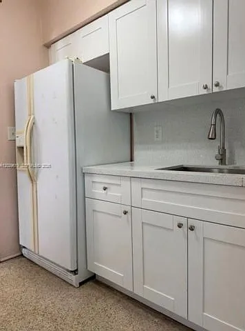 75 SW 72nd Ave — Photo 16