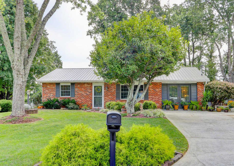 1st image of 6708 Shrewsbury Dr
