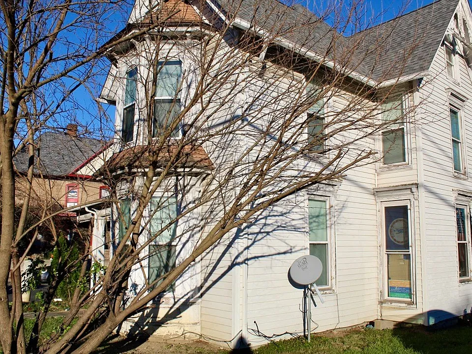 360 N High St