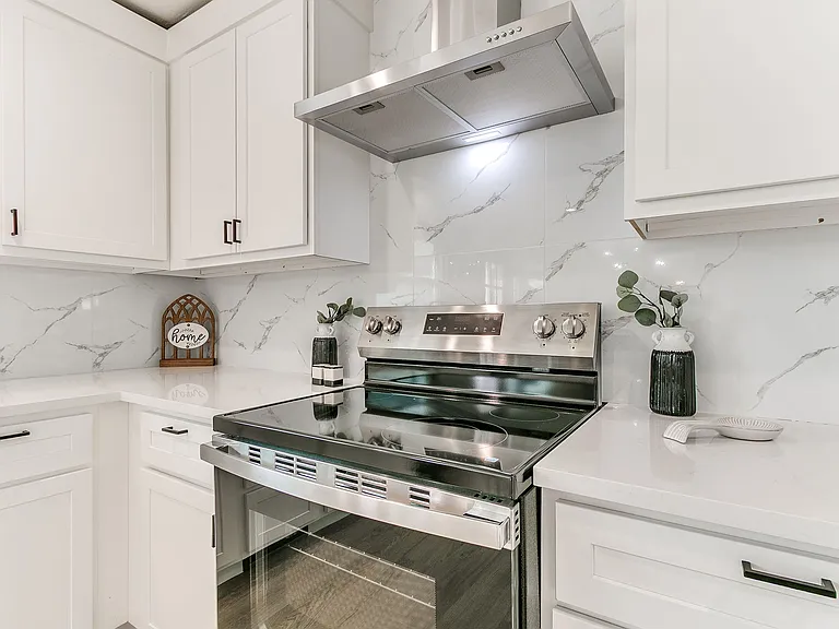 1805 N Philadelphia Ave — Photo 11