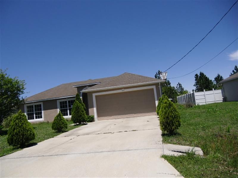 2nd image of 17 Longfellow Dr