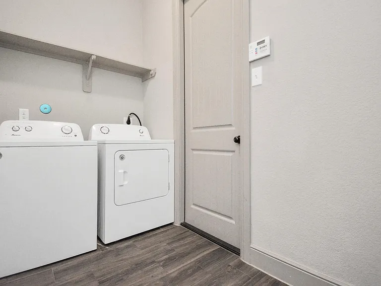 22368 Misty Woods Ln — Photo 23