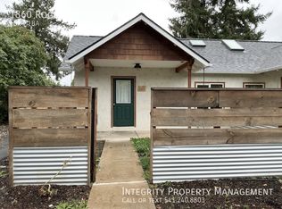 1860 Rogue River Hwy #1, Grants Pass, OR 97527