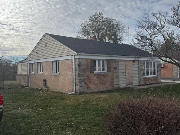 63 Marquette St, Park Forest, IL 60466