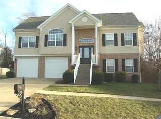 190 Lincoln Station Dr, Simpsonville, KY 40067