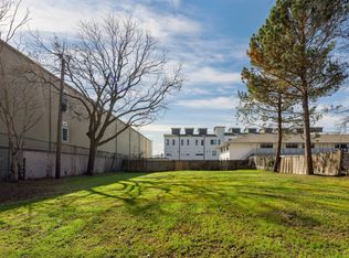 1725 N Prairie Ave, Dallas, TX