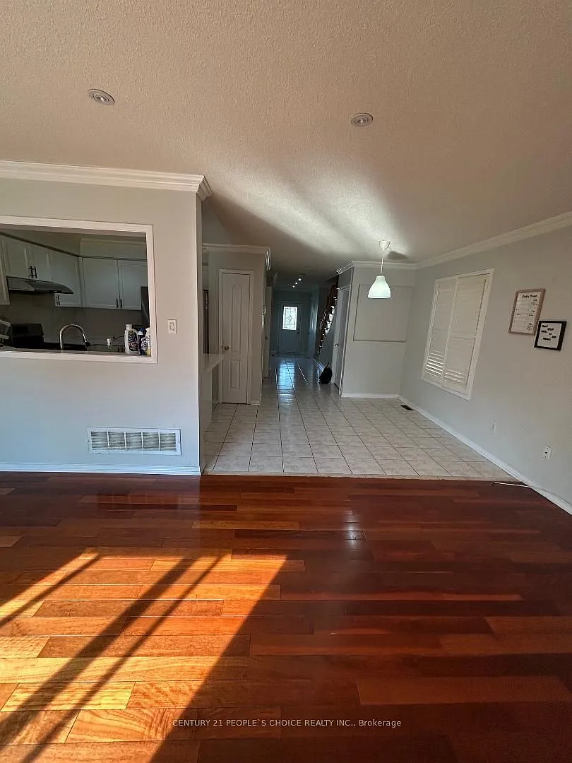 4 bed, $2,800 — Photo 3