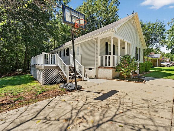 5th image of 221 Cardington Ave