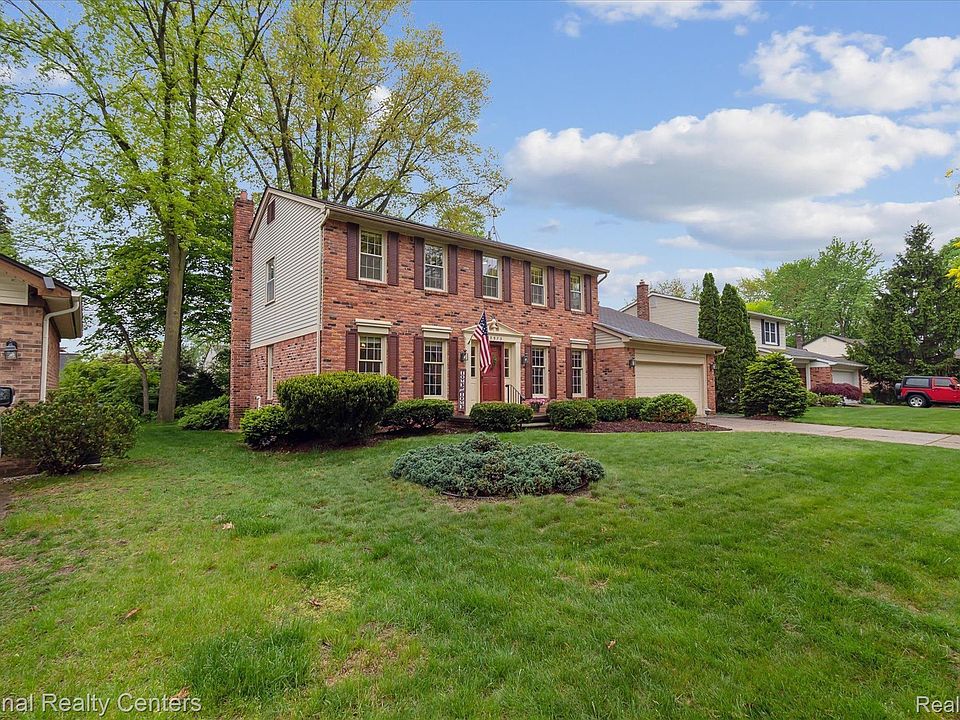 33973 Fairfax Dr, Livonia, MI 48152 | MLS #20250023666 | Zillow